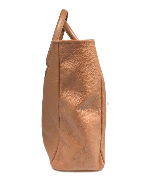 YOUNG & OLSEN The DRYGOODS STORE（ヤングアンドオルセン ザ ドライグッズストア）YOUNG & OLSEN The DRYGOODS STORE (ヤングアンドオルセン ザ ドライグッズストア) エンボスレザー トートバッグ ブラウンの古着・服飾アイテム