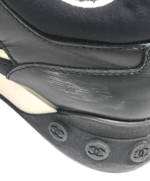CHANEL（シャネル）CHANEL (シャネル) スウェードコンビナイロンローカットスニーカー ブラック サイズ:SIZE 42の古着・服飾アイテム
