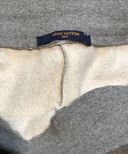 LOUIS VUITTON（ルイ ヴィトン）LOUIS VUITTON (ルイ ヴィトン) NIGO Printed Heart/ニゴプリントハート グレー サイズ:SIZE ⅩLの古着・服飾アイテム