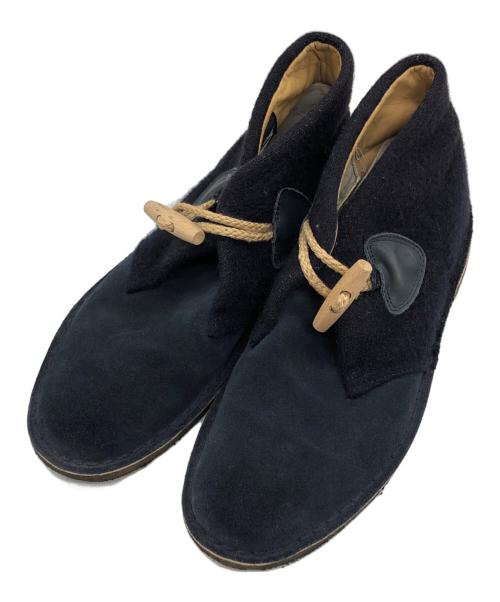 CLARKS（クラークス）CLARKS (クラークス) GLOVER ALL (グローバーオール) コラボチャッカーブーツ ネイビー サイズ:8 1/2の古着・服飾アイテム