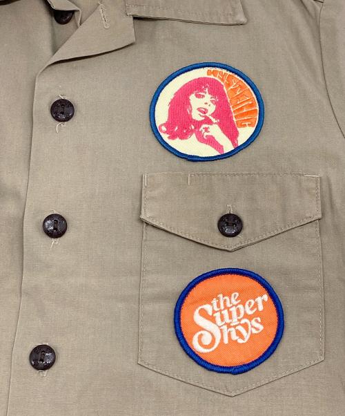 hysterics（ヒステリックス）hysterics (ヒステリックス) ボーイスカウトワッペンシャツ ベージュ サイズ:FREEの古着・服飾アイテム