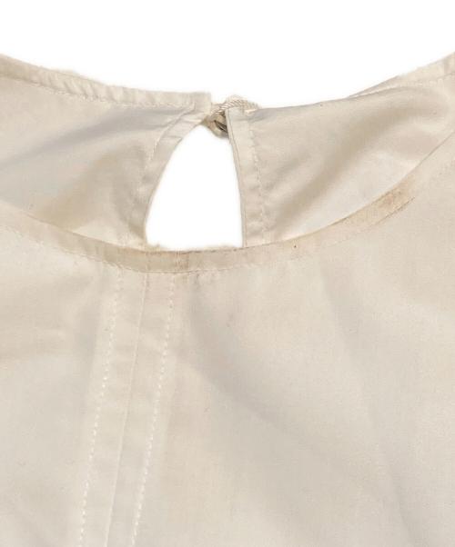 JILL STUART（ジルスチュアート）JILL STUART (ジルスチュアート) プリーツラッフルドレス ホワイト サイズ:2の古着・服飾アイテム