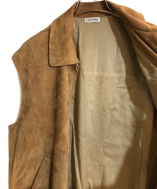 Gemini（ジェミニ）Gemini (ジェミニ) スウェードノースリーブブルゾン ブラウン サイズ:FREEの古着・服飾アイテム