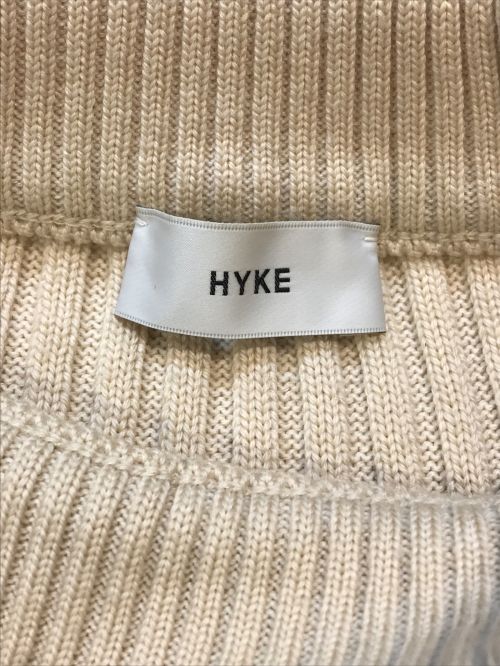 HYKE（ハイク）HYKE (ハイク) COMMAND SWEATER PONCHO アイボリー サイズ:不明の古着・服飾アイテム