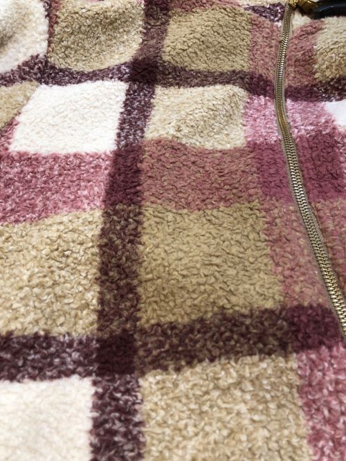 BLUE LABEL CRESTBRIDGE（ブルーレーベルクレストブリッジ）BLUE LABEL CRESTBRIDGE (ブルーレーベルクレストブリッジ) ブルーレーベルチェック ボアジップパーカー ピンク サイズ:38の古着・服飾アイテム