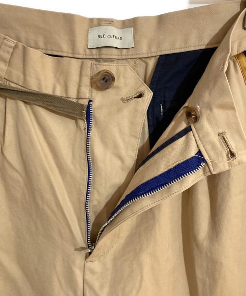 BED J.W. FORD（ベッドフォード）BED J.W. FORD (ベッドフォード) サイドラインパンツ カーキ×ネイビー サイズ:2の古着・服飾アイテム