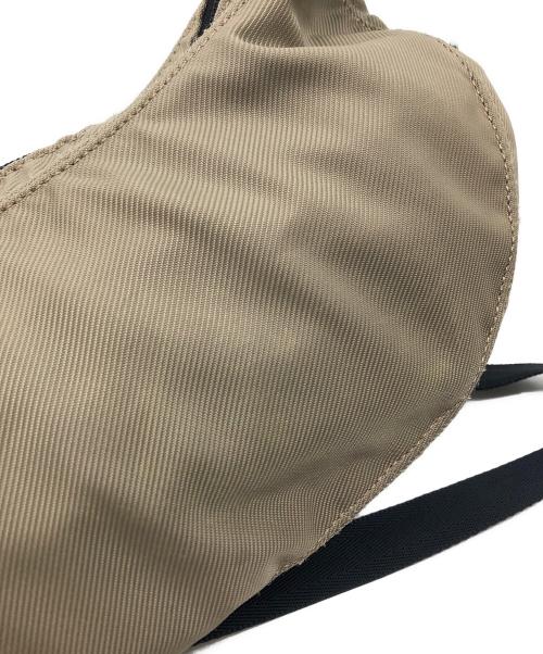 PORTER（ポーター）PORTER (ポーター) 三日月ショルダーバッグ カーキの古着・服飾アイテム