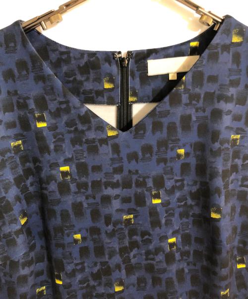 自由区（ジユウク）自由区 (ジユウク) ノースリーブワンピース ネイビー サイズ:46の古着・服飾アイテム