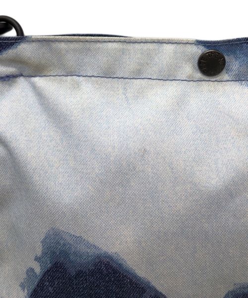 SUPREME（シュプリーム）Supreme (シュプリーム) THE NORTH FACE (ザ ノース フェイス) Bleached Denim Print Shoulder Bag ブルーの古着・服飾アイテム