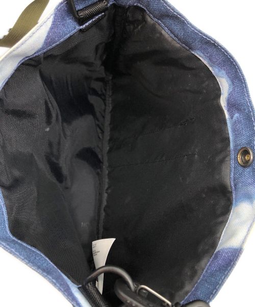 SUPREME（シュプリーム）Supreme (シュプリーム) THE NORTH FACE (ザ ノース フェイス) Bleached Denim Print Shoulder Bag ブルーの古着・服飾アイテム