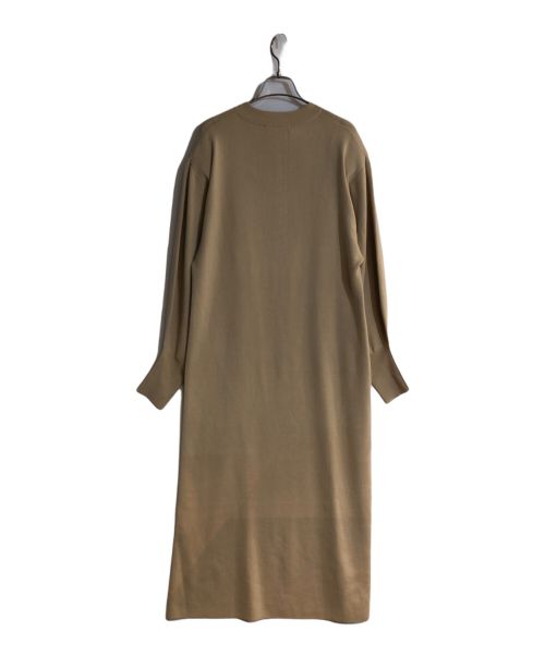 Curensology（カレンソロジー）Curensology (カレンソロジー) パールフロントニットワンピース ベージュ サイズ:F 未使用品の古着・服飾アイテム