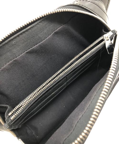 LOUIS VUITTON（ルイ ヴィトン）LOUIS VUITTON (ルイ ヴィトン) エピオシュクラッチバッグ ブラックの古着・服飾アイテム