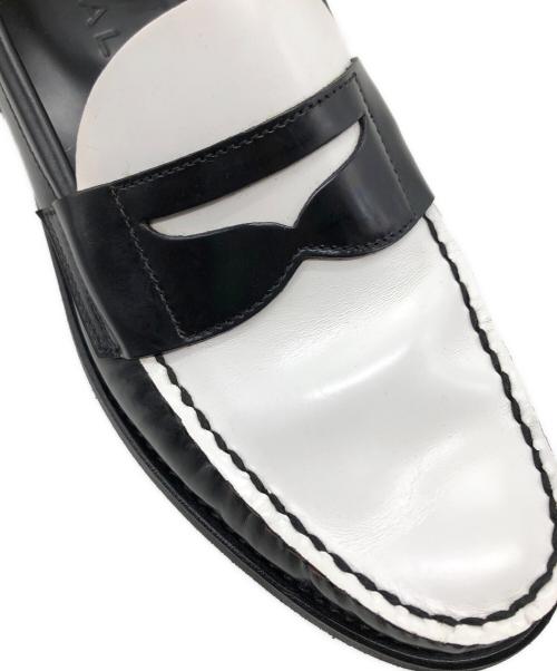 REGAL（リーガル）REGAL (リーガル) 61FLローファー ホワイト×ブラック サイズ:25.5の古着・服飾アイテム