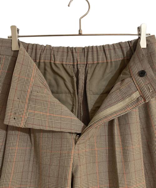 neucon（ニューコン）neucon (ニューコン) ストライプ/チェック ワイドスラックスパンツ ベージュ サイズ:2の古着・服飾アイテム