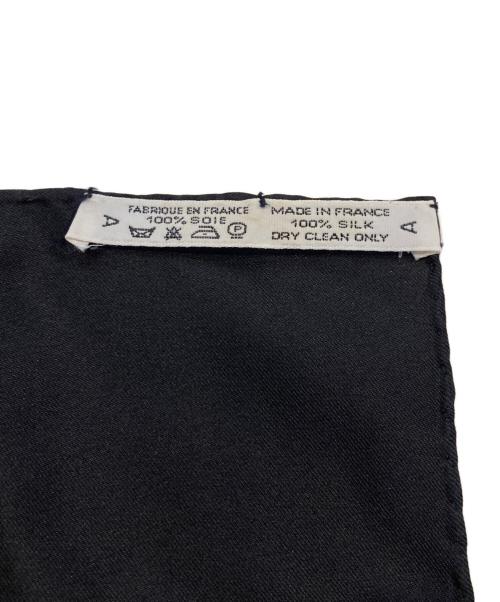 HERMES（エルメス）HERMES (エルメス) カレ90 LE MORS A LA CONETABLE 轡の気品 ブラック×イエローの古着・服飾アイテム