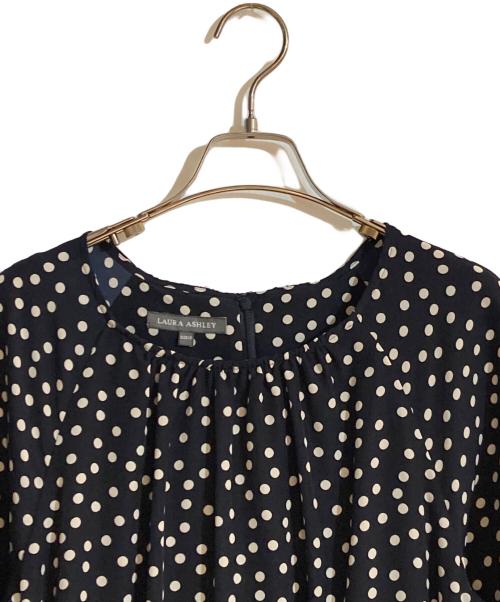 LAURA ASHLEY（ローラ アシュレイ）LAURA ASHLEY (ローラ アシュレイ) ドットブラウスワンピース ネイビー サイズ:LLの古着・服飾アイテム
