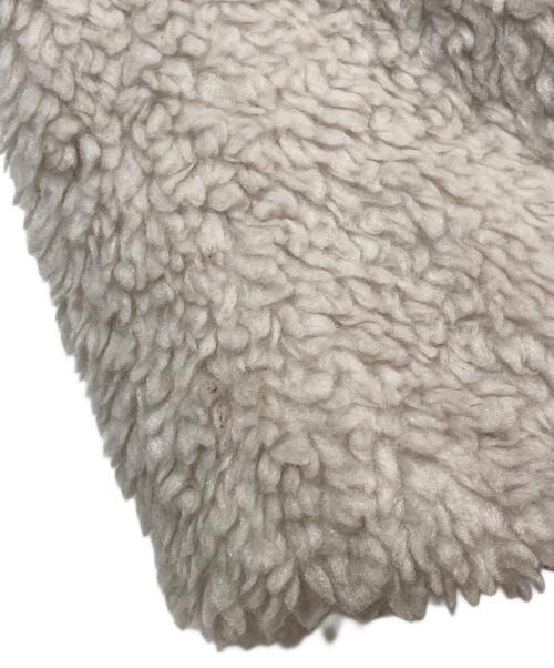 Patagonia（パタゴニア）Patagonia (パタゴニア) キッズ・リバーシブル・レディ・フレディ・フーディ ベージュ サイズ:XXLの古着・服飾アイテム