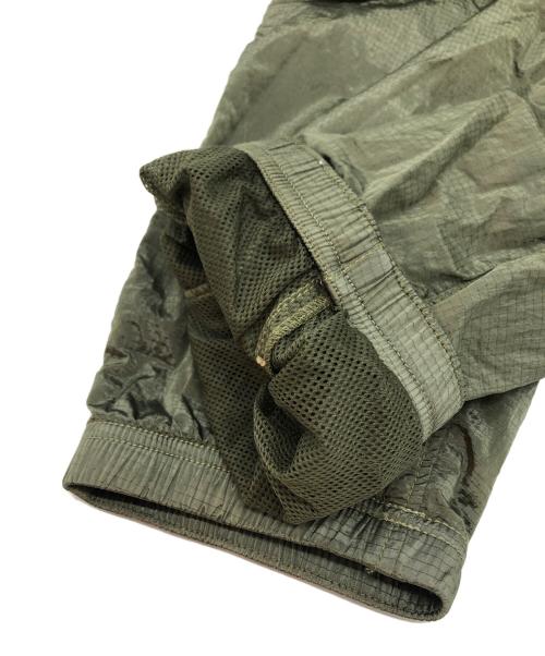 STONE ISLAND（ストーンアイランド）STONE ISLAND (ストーンアイランド) NYLON METAL TRACK PANTS/ナイロン メタル トラックパンツ グリーン サイズ:Mの古着・服飾アイテム