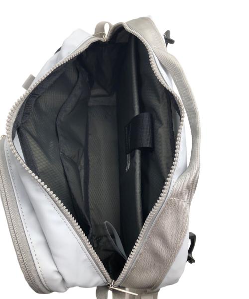 CIE（シー）CIE (シー) GRID3 BOTTLE SHOULDER BAG ホワイトの古着・服飾アイテム