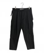 WHITE MOUNTAINEERINGホワイトマウンテ二アニング）の古着「STRETCHED TWILL 1TUCK PANTS」｜ネイビー