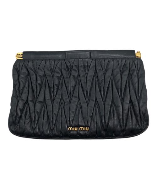 MIU MIU（ミュウミュウ）MIU MIU (ミュウミュウ) マテラッセラムスキンクラッチバッグ ブラックの古着・服飾アイテム