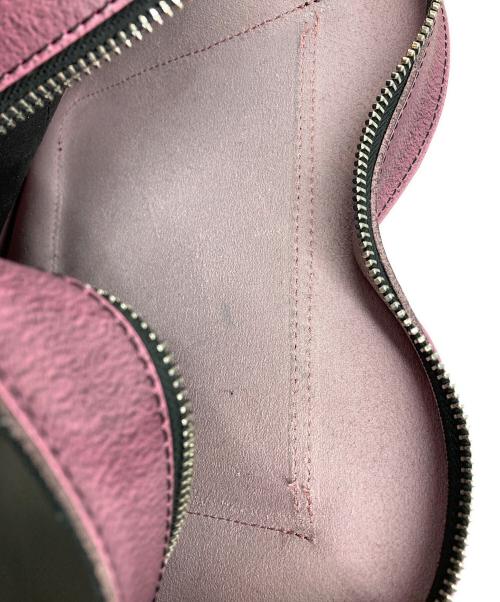 Dr.Martens（ドクターマーチン）Dr.Martens (ドクターマーチン) Heart backpack ブラック×フォンダンピンクの古着・服飾アイテム