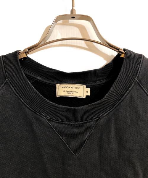 maison kitsune（メゾンキツネ）MAISON KITSUNE (メゾンキツネ) Chillax Fox Patch Classic Sweatshirt ブラック サイズ:XLの古着・服飾アイテム