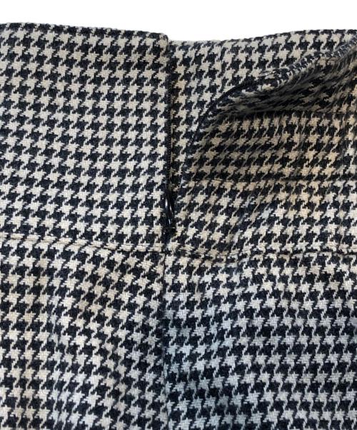 HOUGA（ホウガ）HOUGA (ホウガ) odette skirt/オデットスカート ホワイト×ブラック サイズ:FREEの古着・服飾アイテム