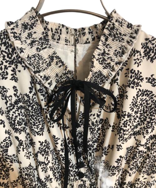 HER LIP TO（ハーリップトゥ）Her lip to (ハーリップトゥ) Winter Floral Long-sleeve Dress/ウィンターフローラルロングスリーブドレス ホワイト サイズ:Sの古着・服飾アイテム