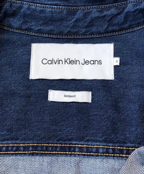 Calvin Klein Jeans（カルバンクラインジーンズ）Calvin Klein Jeans (カルバンクラインジーンズ) リラックス ユーティリティ デニムシャツ ブルー サイズ:Sの古着・服飾アイテム