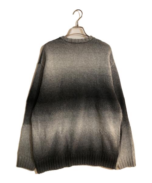 SUPREME（シュプリーム）Supreme (シュプリーム) GRADIENT STRIPE SWEATER グレー サイズ:Mの古着・服飾アイテム