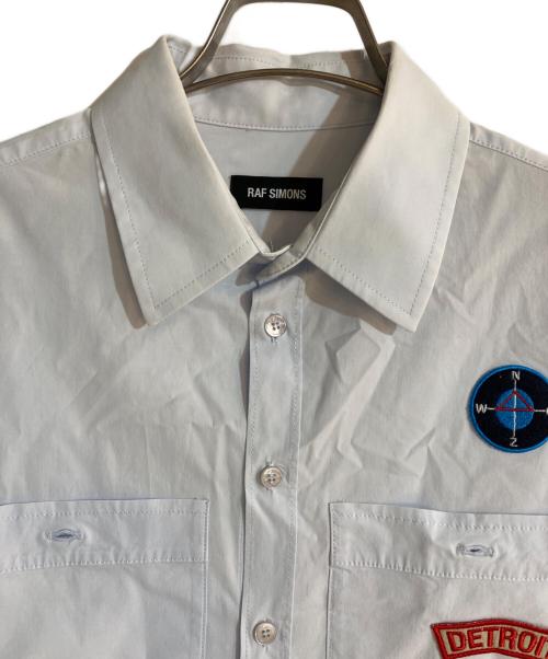 RAF SIMONS（ラフシモンズ）RAF SIMONS (ラフシモンズ) ワッペン付きシャツ ブルー サイズ:46の古着・服飾アイテム