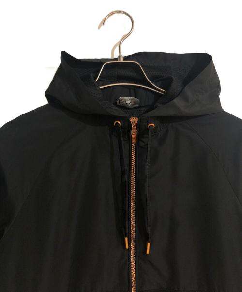EA7（イーエーセブン）EA7 (イーエーセブン) ロゴテープナイロンフーデットジャケット ブラック サイズ:Mの古着・服飾アイテム