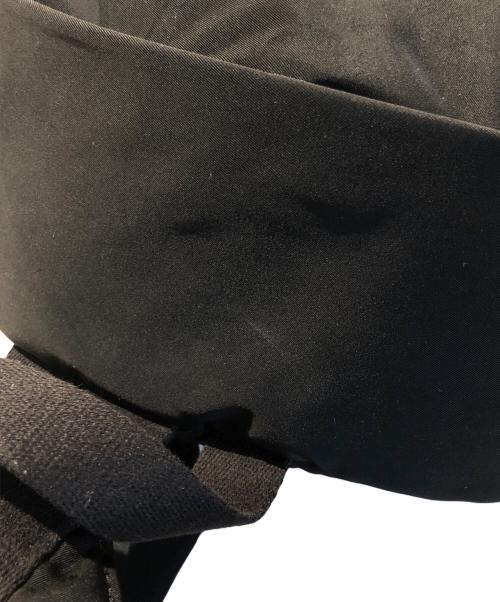 soe ready to wear（ソーイレディトゥウェア）SOE READY TO WEAR (ソーイレディトゥウェア) One Shoulder B.P/ワンショルダー ブラックの古着・服飾アイテム