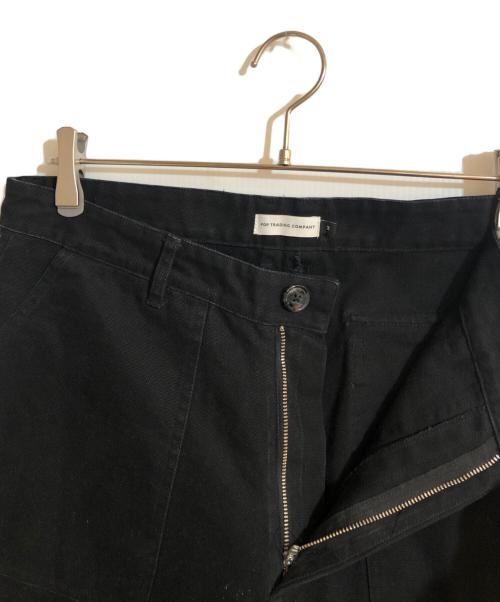 POP TRADING COMPANY（ポップトレーディングカンパニー）POP TRADING COMPANY (ポップトレーディングカンパニー) JOURNAL STANDARD (ジャーナルスタンダード) 別注ワーカーパンツ ブラック サイズ:不明の古着・服飾アイテム