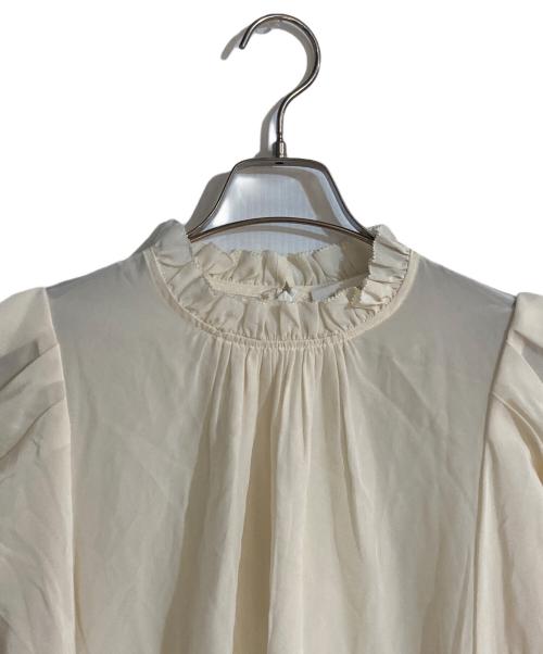 ZIMMERMANN（ジマーマン）ZIMMERMANN (ジマーマン) パワーショルダーブラウス ホワイト サイズ:１の古着・服飾アイテム