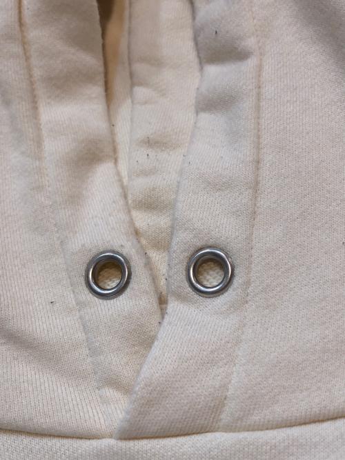 Onitsuka Tiger（オニツカタイガー）Onitsuka Tiger (オニツカタイガー) バックプリントパーカー アイボリー サイズ:XLの古着・服飾アイテム