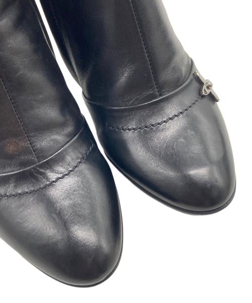 LOUIS VUITTON（ルイ ヴィトン）LOUIS VUITTON (ルイ ヴィトン) モノグラムチャームロングブーツ ブラック サイズ:35 1/2の古着・服飾アイテム