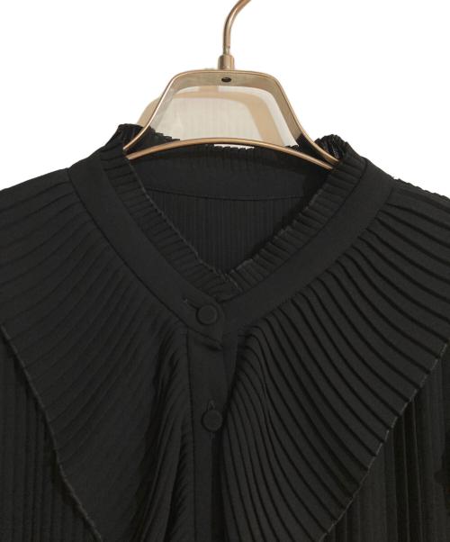 UNITED TOKYO（ユナイテッドトーキョー）UNITED TOKYO (ユナイテッドトーキョー) プリーツブラウス ブラック サイズ:1の古着・服飾アイテム