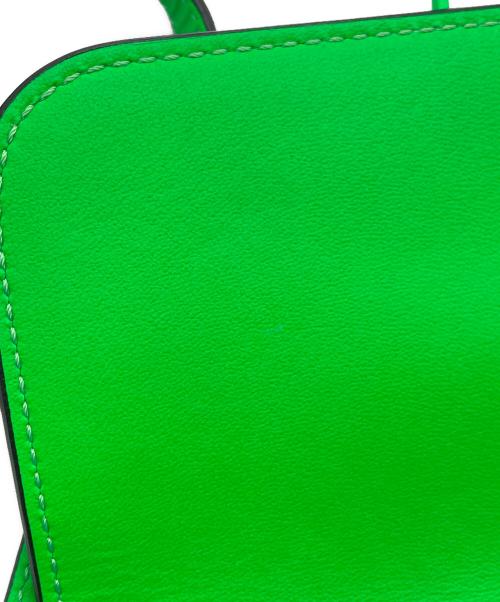 J.W.ANDERSON（ジェイダブリューアンダーソン）J.W.ANDERSON (ジェイダブリューアンダーソン) CHAIN BAGUETTE BAG グリーンの古着・服飾アイテム