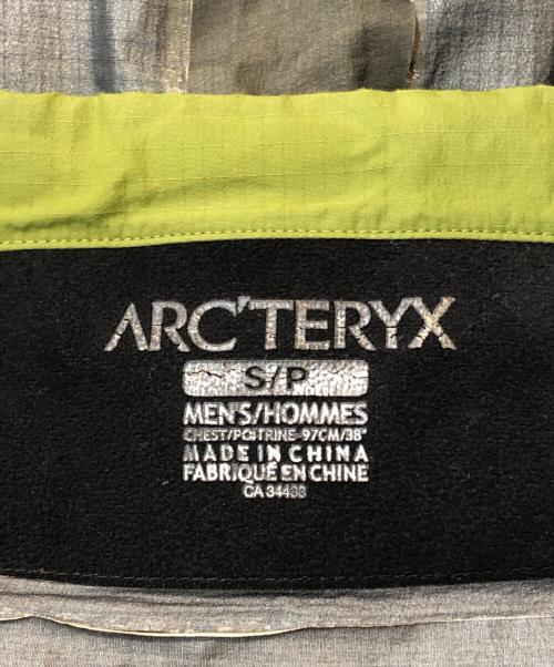 ARC'TERYX（アークテリクス）ARC'TERYX (アークテリクス) BETA HYBRID JACKET/ベータ SL ジャケット グリーン サイズ:Sの古着・服飾アイテム