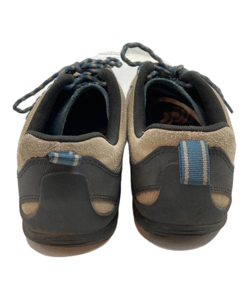 KEEN（キーン）KEEN (キーン) ローカットシューズ ブラウン サイズ:27.5の古着・服飾アイテム