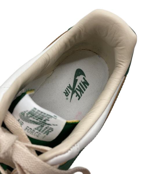 NIKE（ナイキ）NIKE (ナイキ) WMNS AIR FORCE 1 LOW '07 LV8 ホワイト×グリーン サイズ:28.5の古着・服飾アイテム