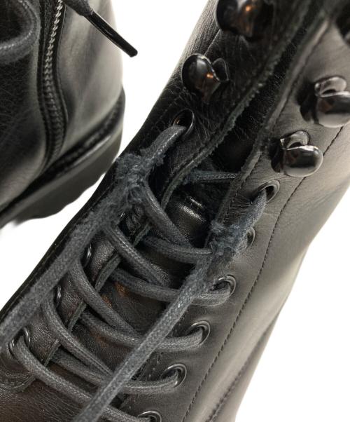 W.H（ダブルエイチ）W.H (ダブルエイチ) フンシャルカーフレザー サイドジップ コンバットブーツ ブラック サイズ:7の古着・服飾アイテム