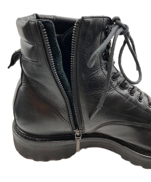 W.H（ダブルエイチ）W.H (ダブルエイチ) フンシャルカーフレザー サイドジップ コンバットブーツ ブラック サイズ:7の古着・服飾アイテム