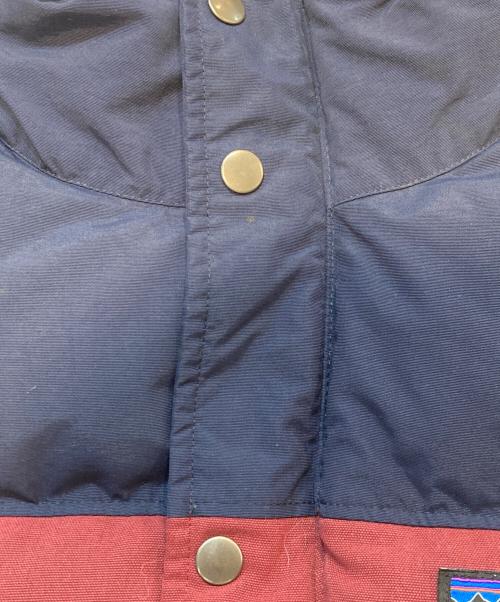 Patagonia（パタゴニア）Patagonia (パタゴニア) Bivy Down Vest/ビビーダウンベスト ネイビー×レッド サイズ:Sの古着・服飾アイテム