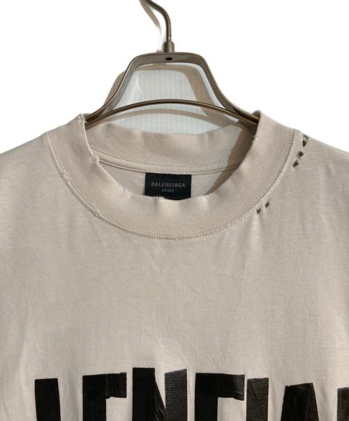 BALENCIAGA（バレンシアガ）BALENCIAGA (バレンシアガ) Tape Type Tシャツ ミディアムフィット アイボリー サイズ:Sの古着・服飾アイテム