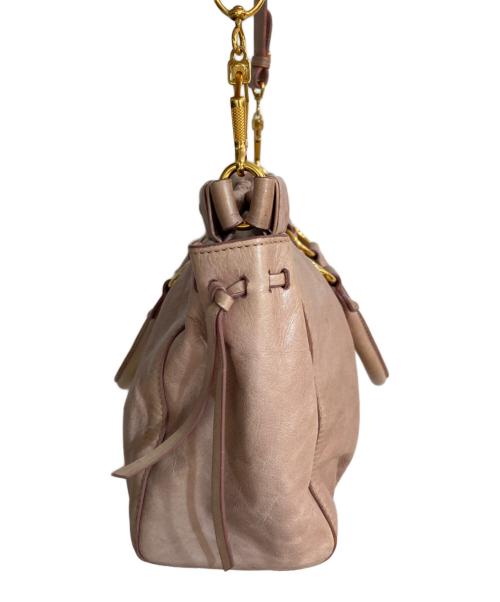 MIU MIU（ミュウミュウ）MIU MIU (ミュウミュウ) レザーギャザーバッグ ピンクの古着・服飾アイテム