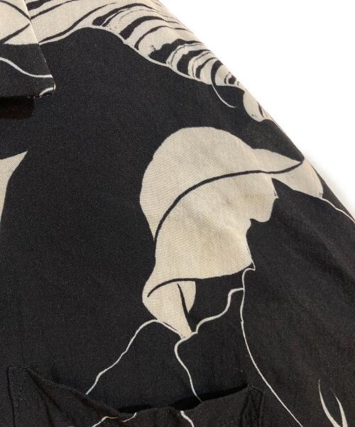 BUDSPOOL（バッズプール）BUDSPOOL (バッズプール) Gakkin (ガッキン) 廻り花HAWAIIAN SHIRT/ハワイアンシャツ ブラック サイズ:Lの古着・服飾アイテム