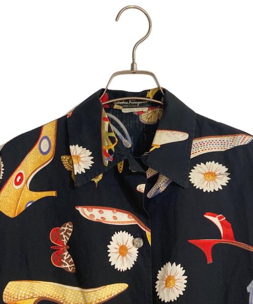Salvatore Ferragamo（サルヴァトーレ フェラガモ）Salvatore Ferragamo (サルヴァトーレ フェラガモ) 総柄シャツ ブラック サイズ:XSの古着・服飾アイテム